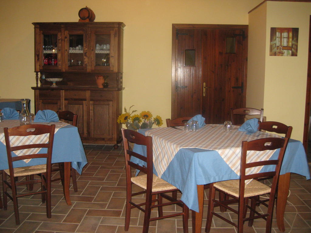 Agritursmo Montesalerno Villa Diamante Esterno foto